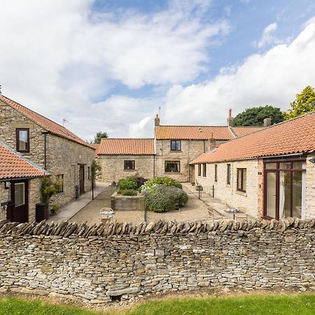 Valley View Farm Holiday Cottages ヘルムスリー エクステリア 写真