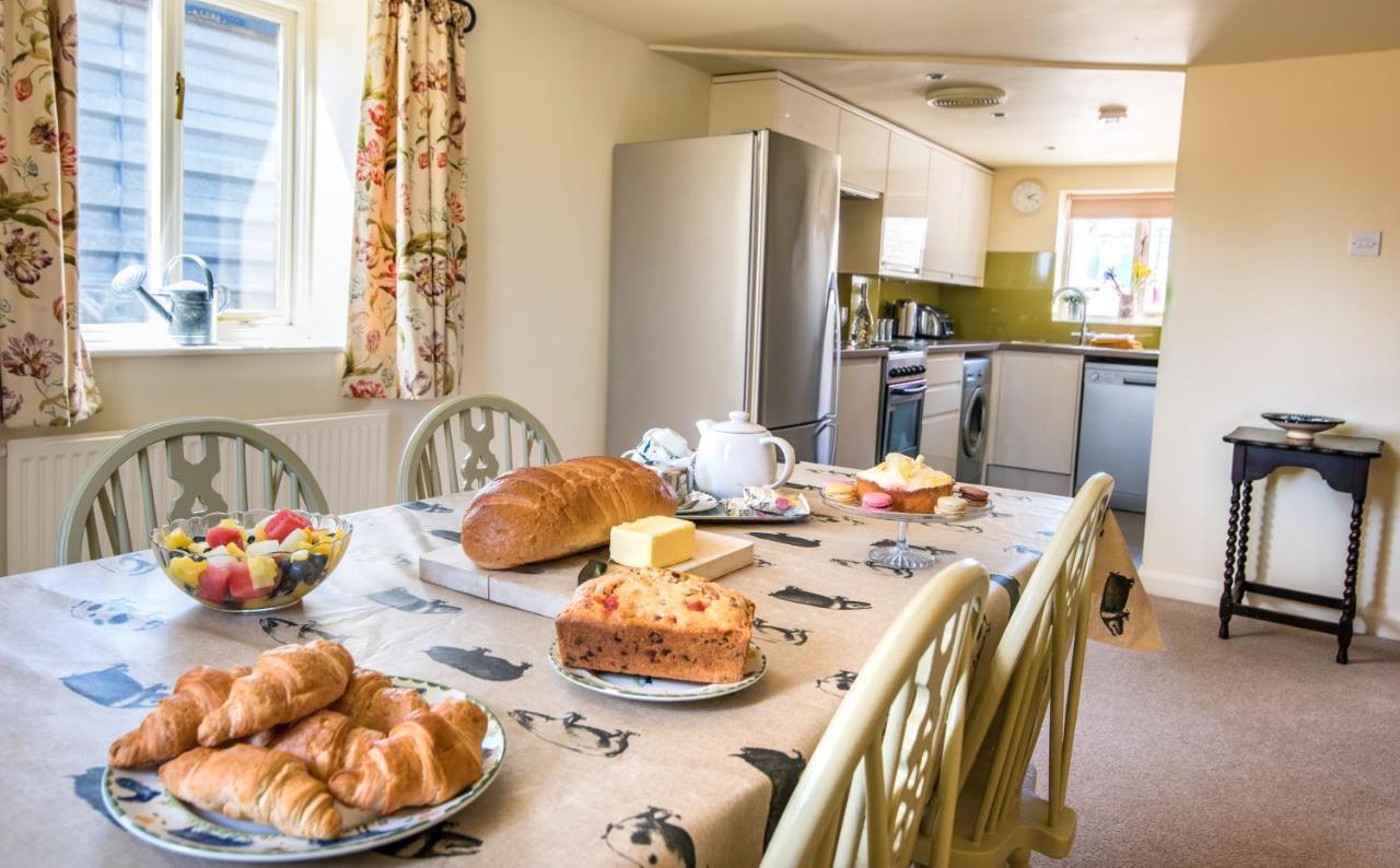 Valley View Farm Holiday Cottages ヘルムスリー エクステリア 写真