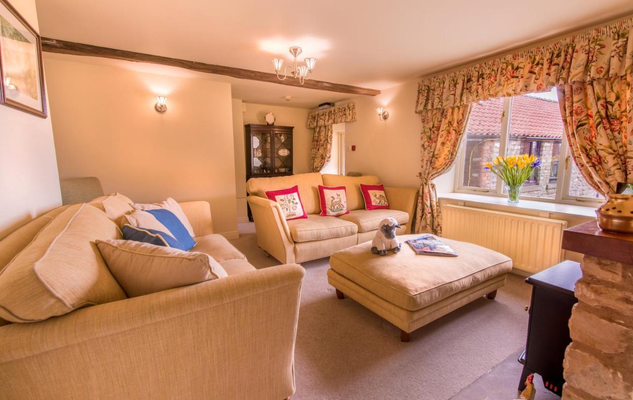 Valley View Farm Holiday Cottages ヘルムスリー エクステリア 写真