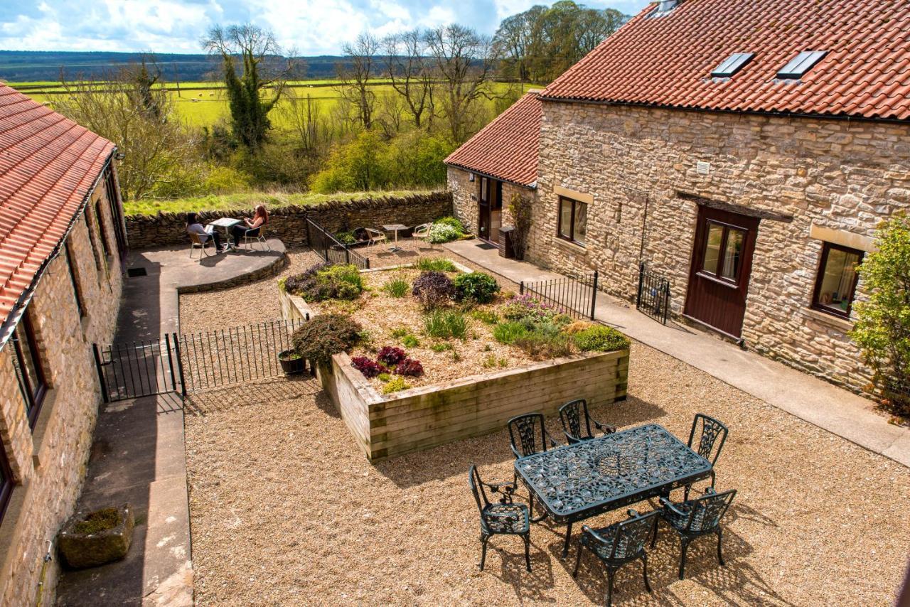 Valley View Farm Holiday Cottages ヘルムスリー エクステリア 写真